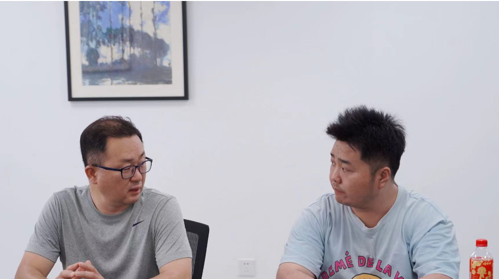 韓國Jastec公司團隊經(jīng)理 Maeng Kyunghwan、 工程師Jun Seonggwkang蒞臨浙大鳴泉參觀交流